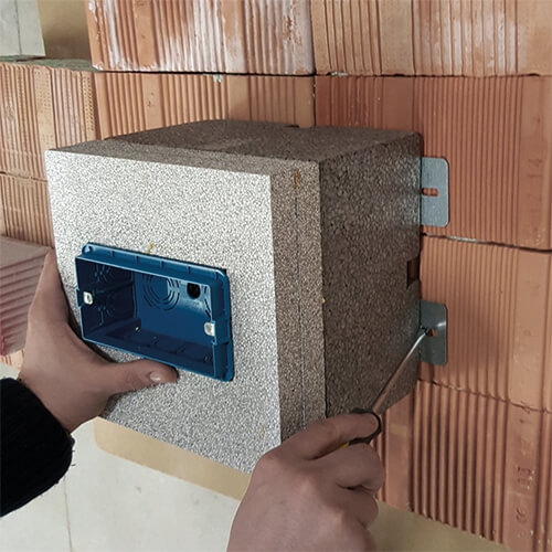 Scatola elettrica per cappotto: protezione e praticità per il tuo impianto