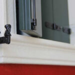 Fermaimposte per cappotto: protezione e stabilità senza complicazioni